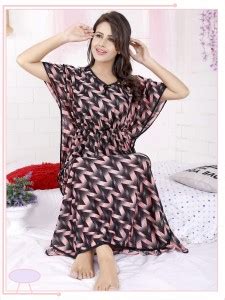 BAILEY SELLS Women Nighty - Buy BAILEY SELLS Women Nighty Online at ...