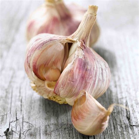 Ajo: propiedades, beneficios y cómo usarlo en la cocina