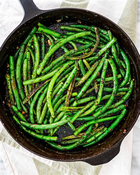 Skillet Green Beans - Jo Cooks