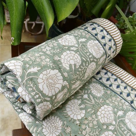 Cotton Dohars & Blankets Online | AC Quilts, Single & Double Bed Dohars ...