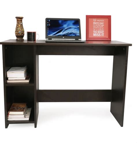 Computer Shop Table 的图像结果