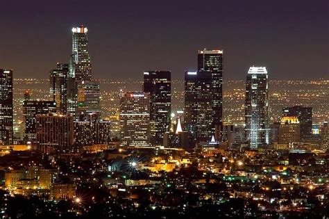 Hollywood Night Tour with Griffith Observatory 2024 - Los Angeles - Viator