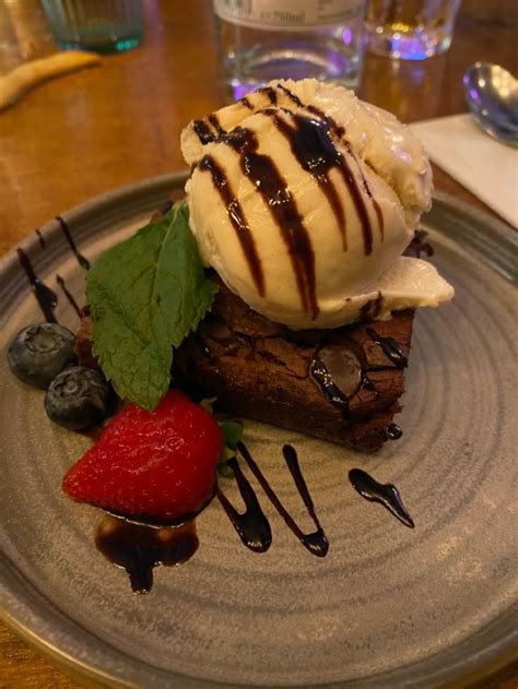 chocolate brownie | dessert aesthetic | Brownie desserts, Dessert ...