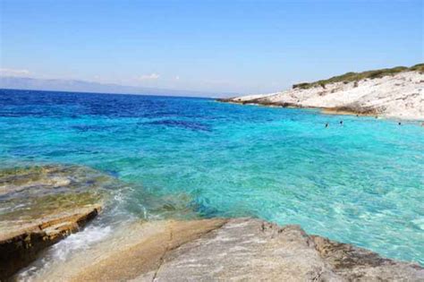 Hrvatski otok Proizd je mjesto s rajskim plažama kojem ćete se uvijek ...