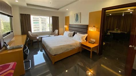 Book from 92 Hourly Hotels in Ahmedabad | 24 Hours Check in