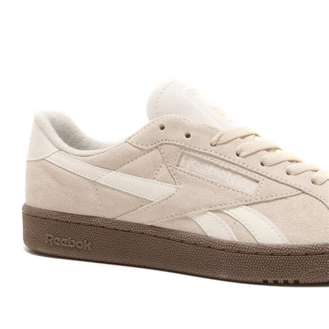Reebok Club C Grounds UK BEIGE（リーボック クラブ シー グラウンズ-ベージュ） | atmos（アトモス ...