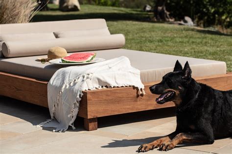 Wrought Iron Chaise Lounge | House of Leon