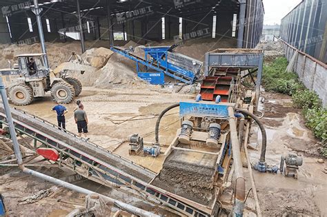 2020年办一个制砂厂的条件有哪些？时产300吨砂石料场怎么开？-红星重工