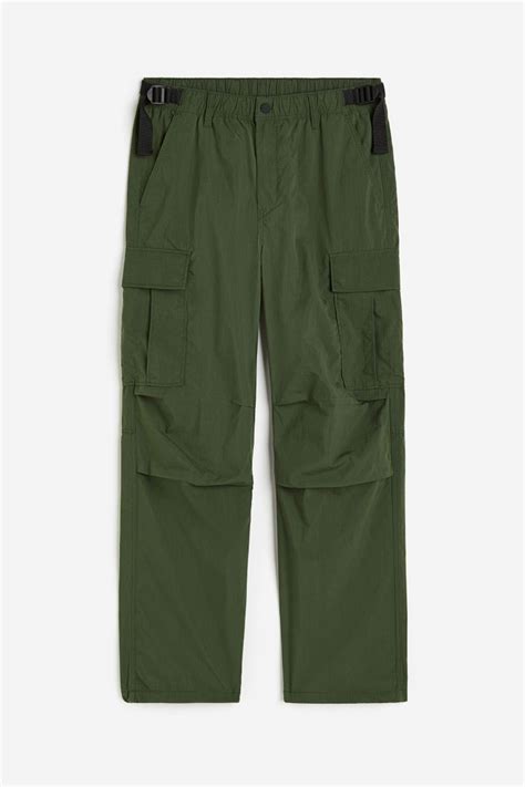 Relaxed Fit Cargo trousers - Dark green - Men | H&M IN