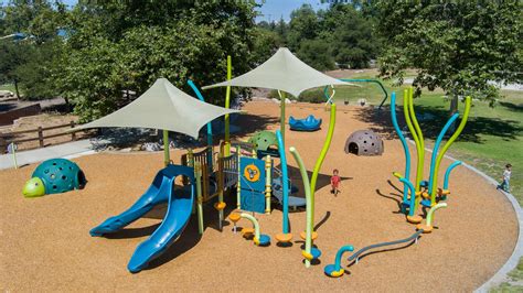 Conejo Creek North Park - Whimsical water and fish-themed playground