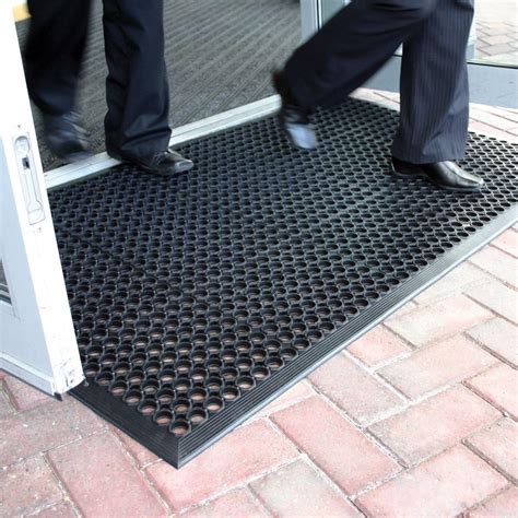 Amazon.com : Large Rubber Doormat for Outside - 60 x 35 Heavy Duty ...