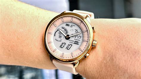 Fossil Gen 6 Hybrid Wellness Edition smartwatch review
