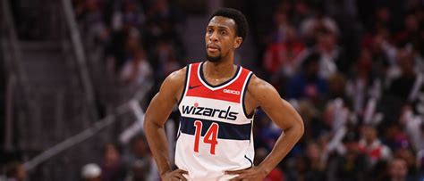 Ish Smith To Set NBA Record For Most Teams In A Career After Trade ...