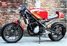 Cbr250r Cafe Racer Conversion by Cbr250r Cafe Racer I D Totally Do This To My Bike Cbr250r Cafe Racer Conversion