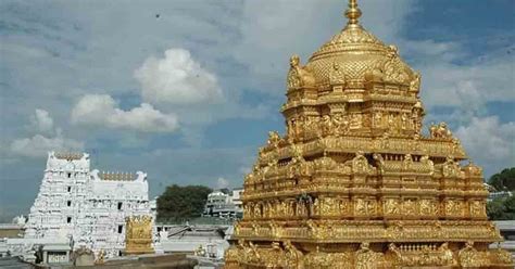 চন্দ্রগ্রহণের কারণে সোমবার ভোর পর্যন্ত বন্ধ থাকবে তিরুমালা মন্দির