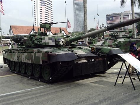 PT-91 Twardy: The Polish Tank That Traces Its Roots Back to the Soviet ...