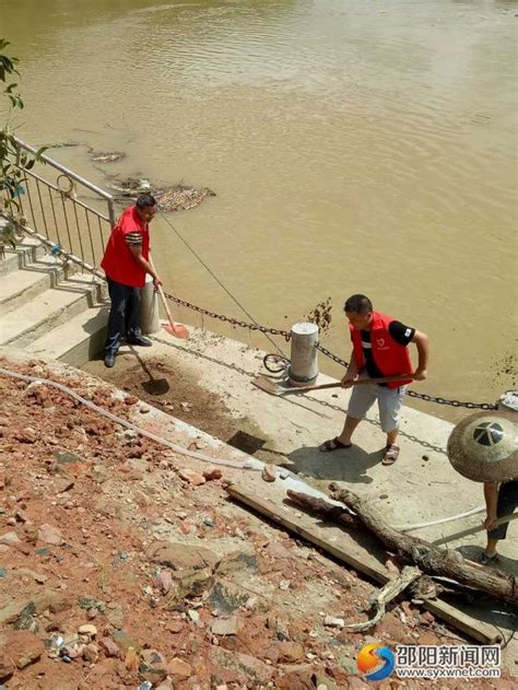 工作队带头清渠道淤泥，保障春灌顺利进行 - 新疆民生网-民生新闻