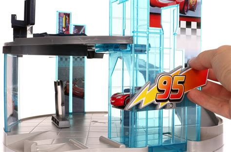 Rust-eze Racing Center Simulator 的图像结果