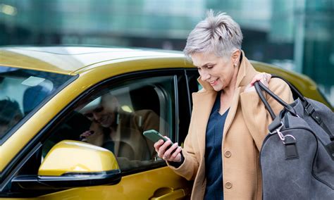 Alamo vs. Enterprise Car Rental: Which Is Best? - NerdWallet