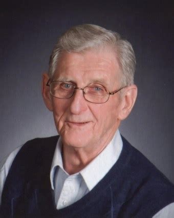 Francis Michael Dunn Obituary (2025) - Dubuque, IA - Hoffmann Schneider ...