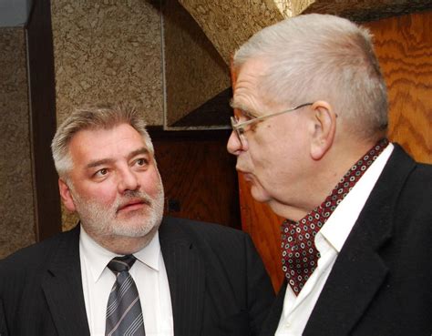 Tomo Venclovos ir Alfredo Bumblausko pokalbis apie Vilnių, Venclovų ...