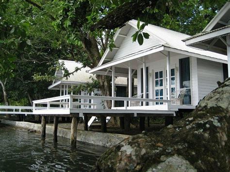 DRIFTWOOD RESORT (Alotau, Papua) - Hotel Reviews & Photos - Tripadvisor