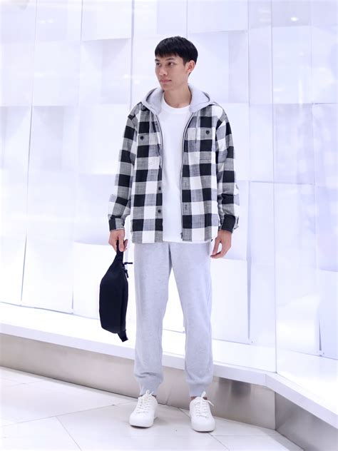 Check styling ideas for「Sweat Long Sleeve Full-Zip Hoodie」| UNIQLO IN