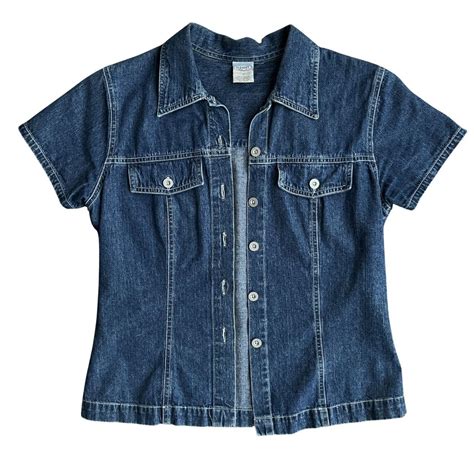Old Navy Denim Short Sleeve Button Up In excellent... - Depop