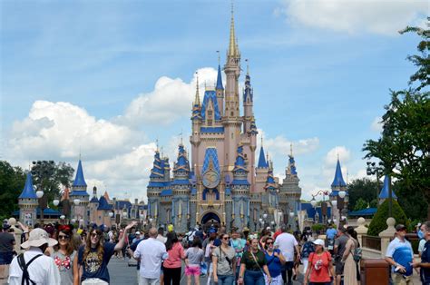 Florida da por terminado el autogobierno de Walt Disney World