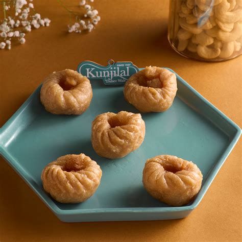 The Quest for the Best Balushahi in India – Kunjilal Dalsev Wale