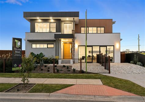 Split Level Homes building contractors, splitlevel home design and ...