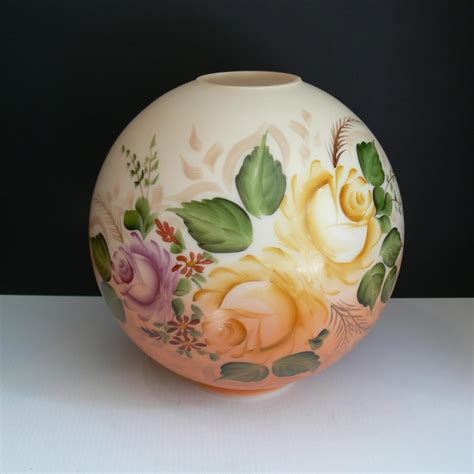 Painted Globe 的图像结果