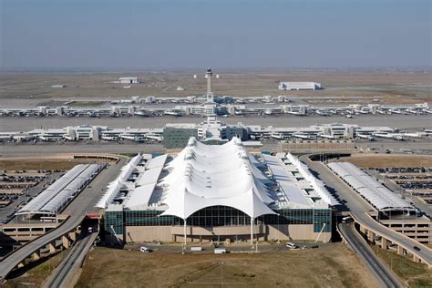 The largest airports in the world | Condé Nast Traveller India