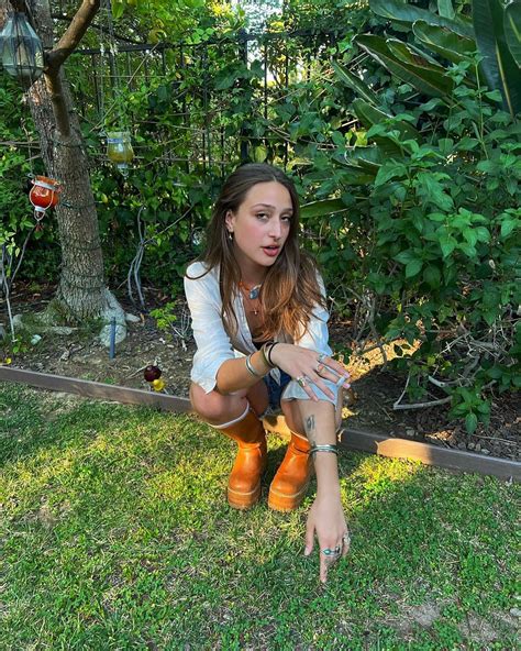 Valentine Adlon: Everything You Should Know About Pamela Adlon's ...