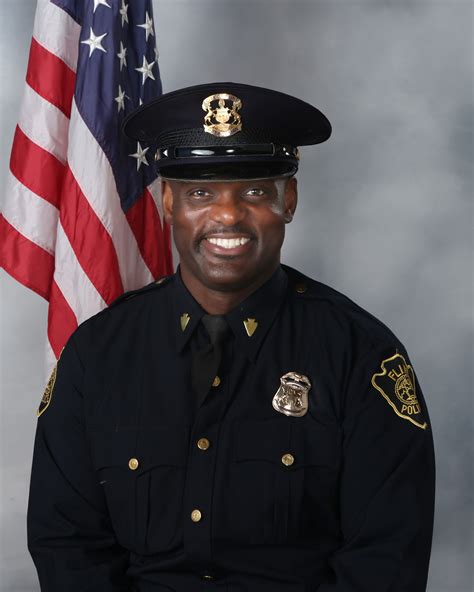 It is with a heavy heart... - City of Flint Police Department