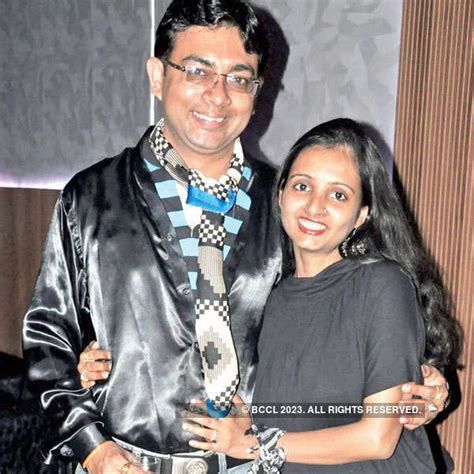 Tapori themed party at a local club in Kanpur- The Etimes Photogallery ...