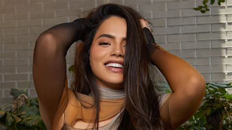 La rutina de belleza de Samadhi Zendejas para lucir una piel y pelo preciosos | Glamour