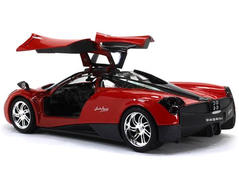 Pagani Huayra red 1:24 Motormax diecast scale model car | Scale Arts India