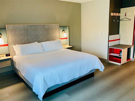 AVID HOTEL TRAVERSE CITY BY IHG - Updated 2025 Prices & Reviews (MI)