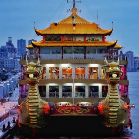 上海黄浦江游船 + 自助晚餐 - Klook客路 中国