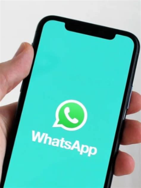 10 big features and more we saw in WhatsApp in 2020 | Gadgets Now