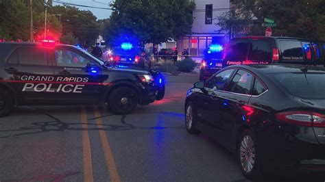 16-year-old in critical condition after robbery turned shooting ...