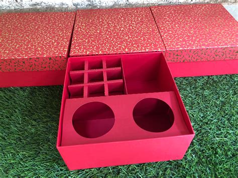 Hardboard Box with Partions – dreamsbytheriver