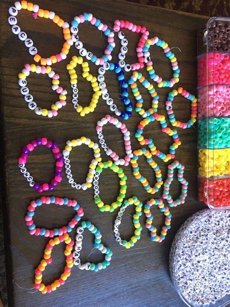 beaded bracelet maker
