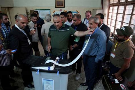 Iraq parliament orders full election recount
