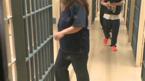 Hays County experiencing inmate hike at jail - YouTube
