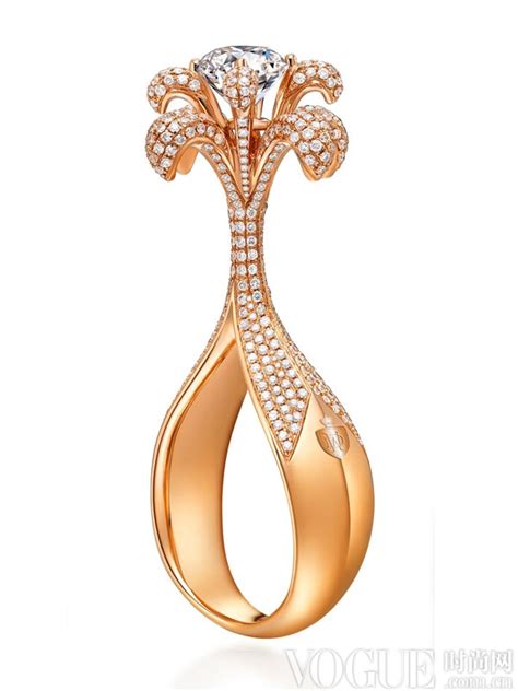 迪奥（Dior）推出 Gem Dior 珠宝新作：抽象几何拼接 – 我爱钻石网官网