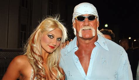 Brooke Hogan reagisce all'esclusione dal testamento milionario di papà ...
