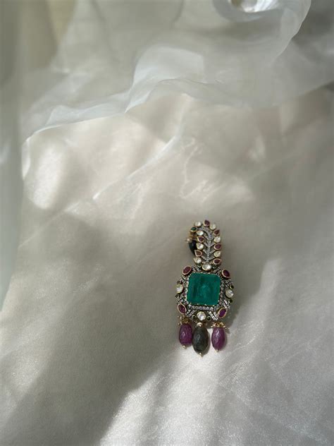 Eterno India - Modern Indian Heirloom