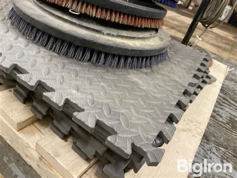 Essex Silver Line Black Stripper Floor Maintenance Pads BigIron Auctions